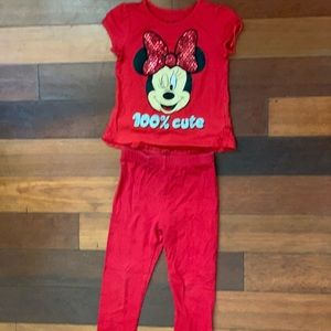 Super cute mini mouse outfit!